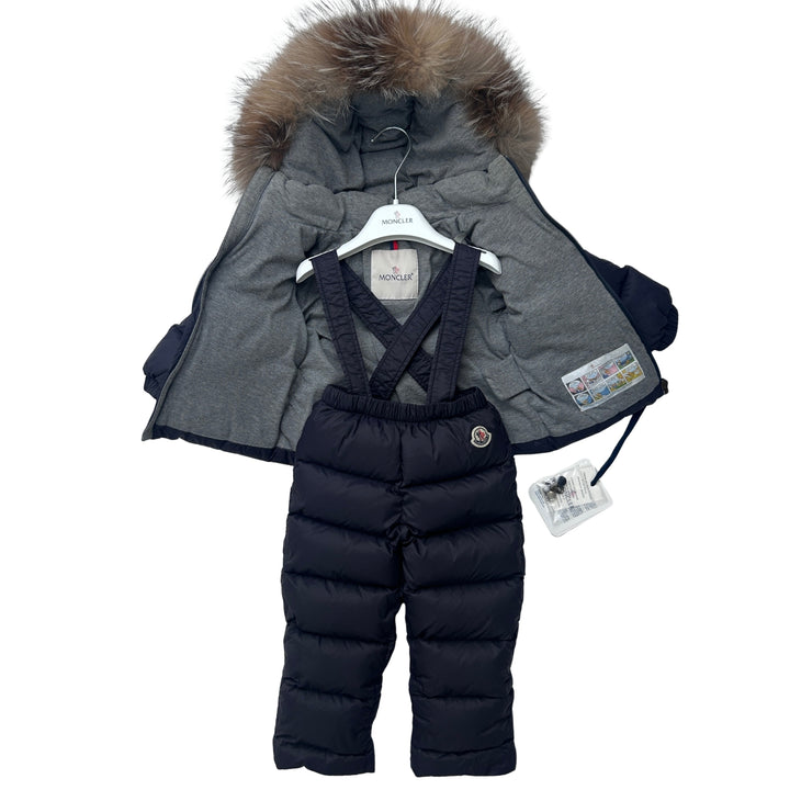 MONCLER MAUGER DOWN JACKET &amp; TROUSERS SET – NAVY – 18–24 MONTHS