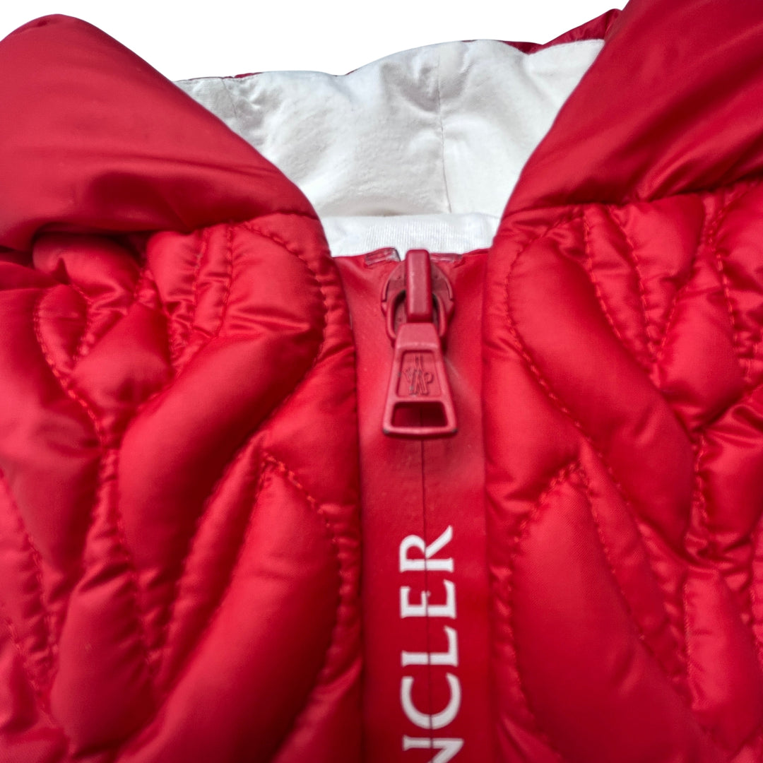 MONCLER ENIS QUILTED DOWN GILET – RED – 18–24 MONTHS