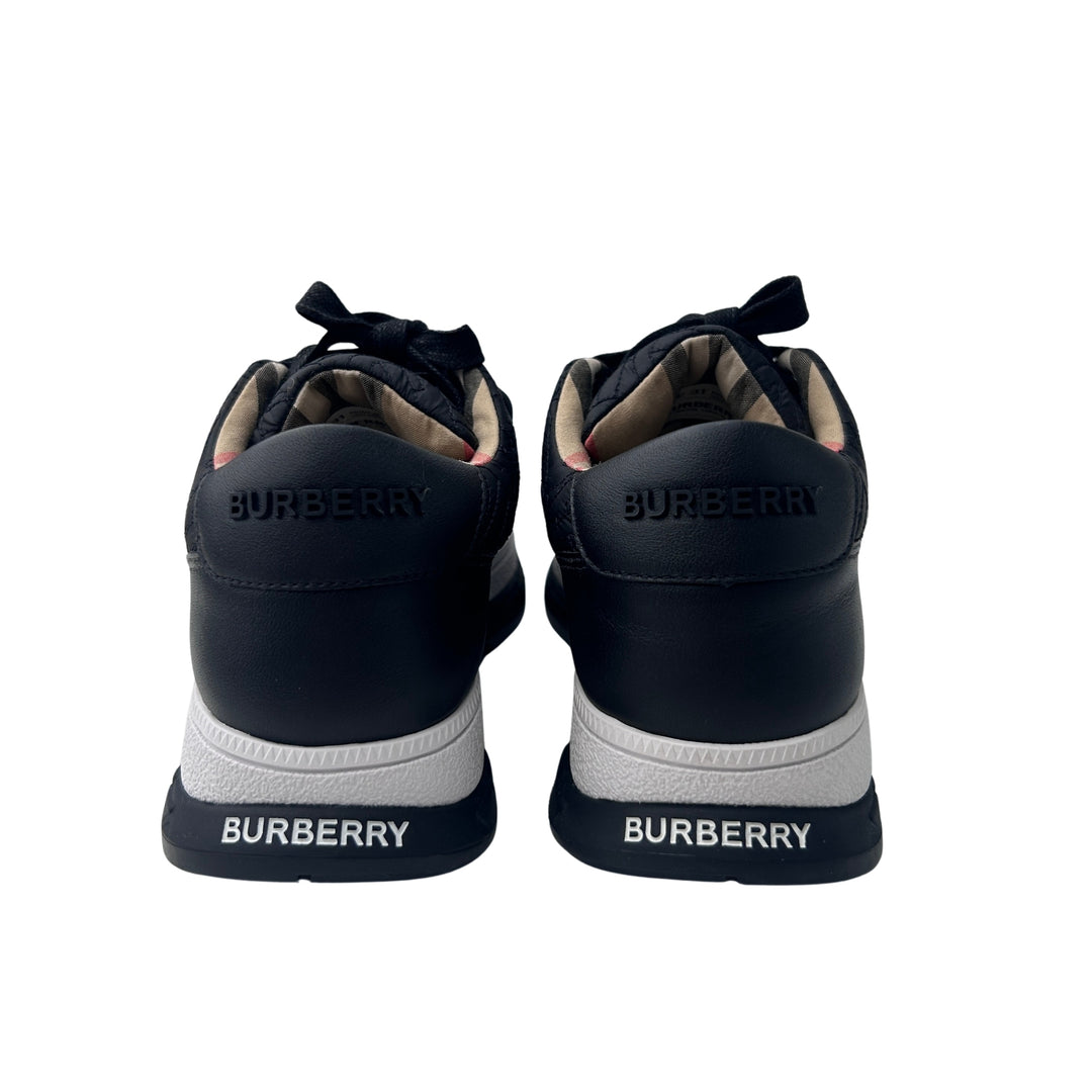 BURBERRY STRAP TRAINERS – BLACK – SIZE 31